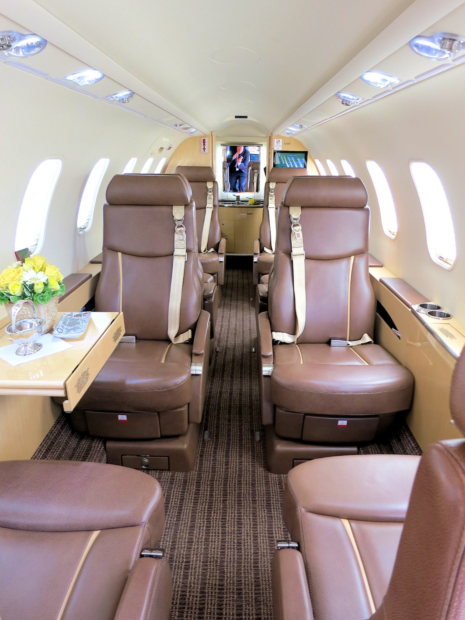 Bombardier Learjet 45 cabin interior