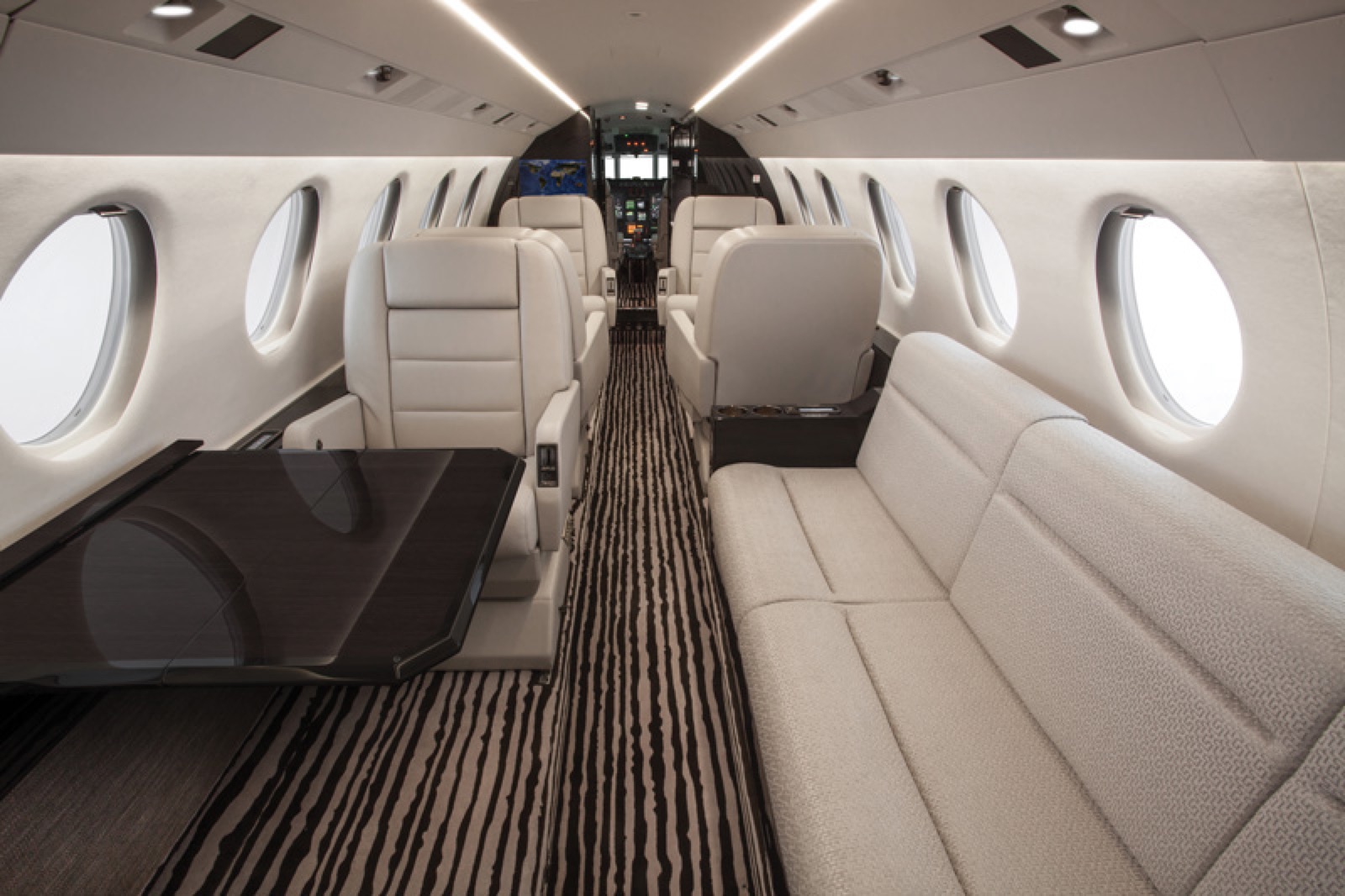 Dassault Falcon 50 cabin interior