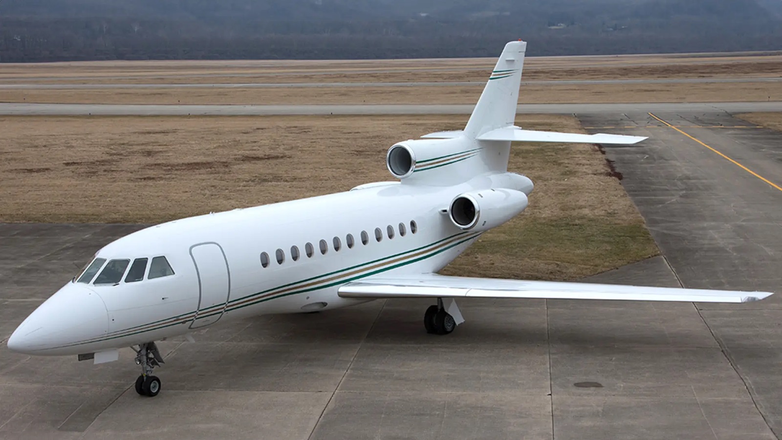 Dassault Falcon 900
