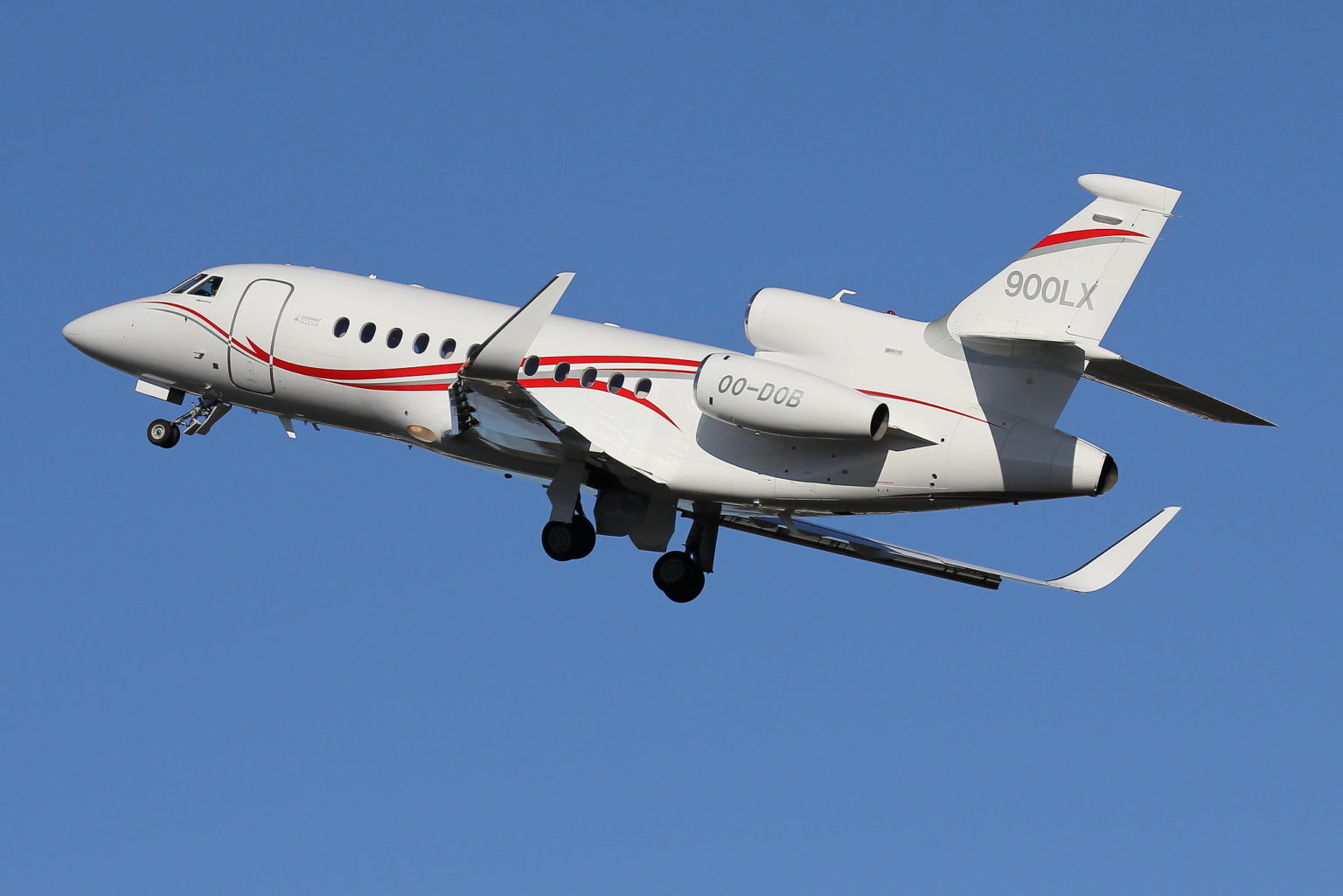 Dassault Falcon 900LX