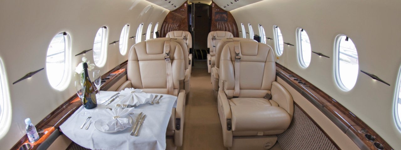 Hawker 4000 cabin interior