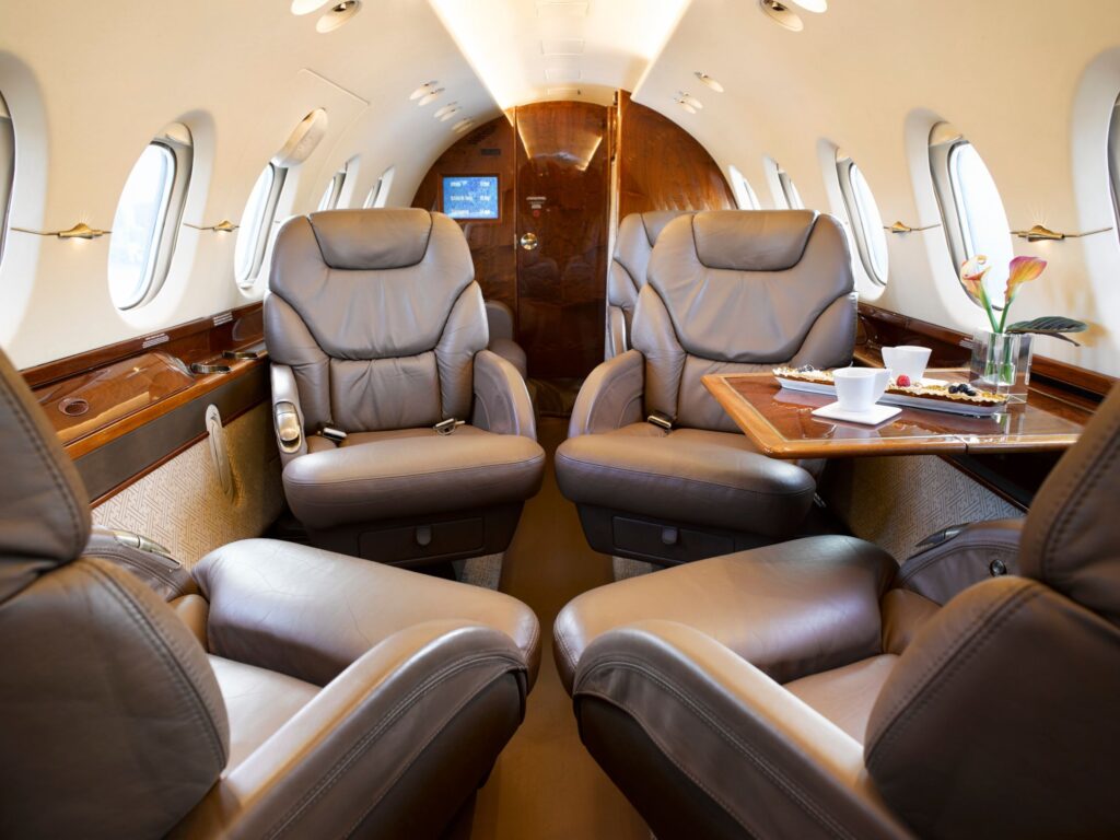 Hawker 800XP cabin interior