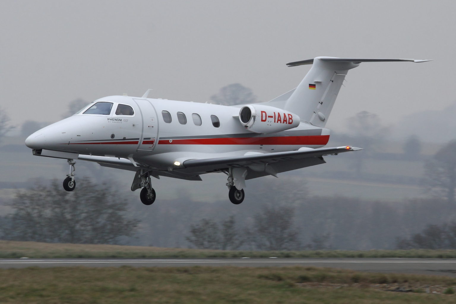 Embraer Phenom 100EX