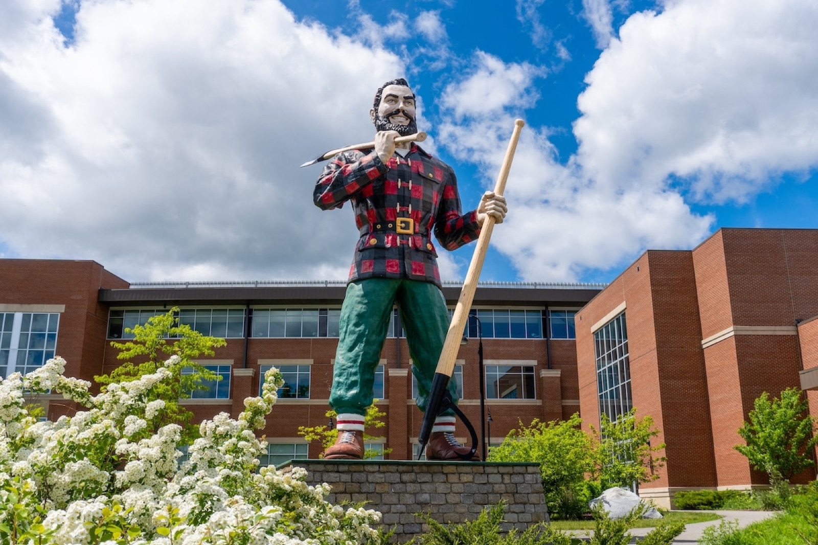 Private jet charter to Bangor