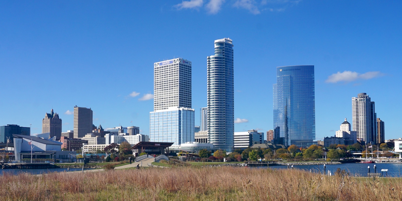 Private jet charter to Milwaukee