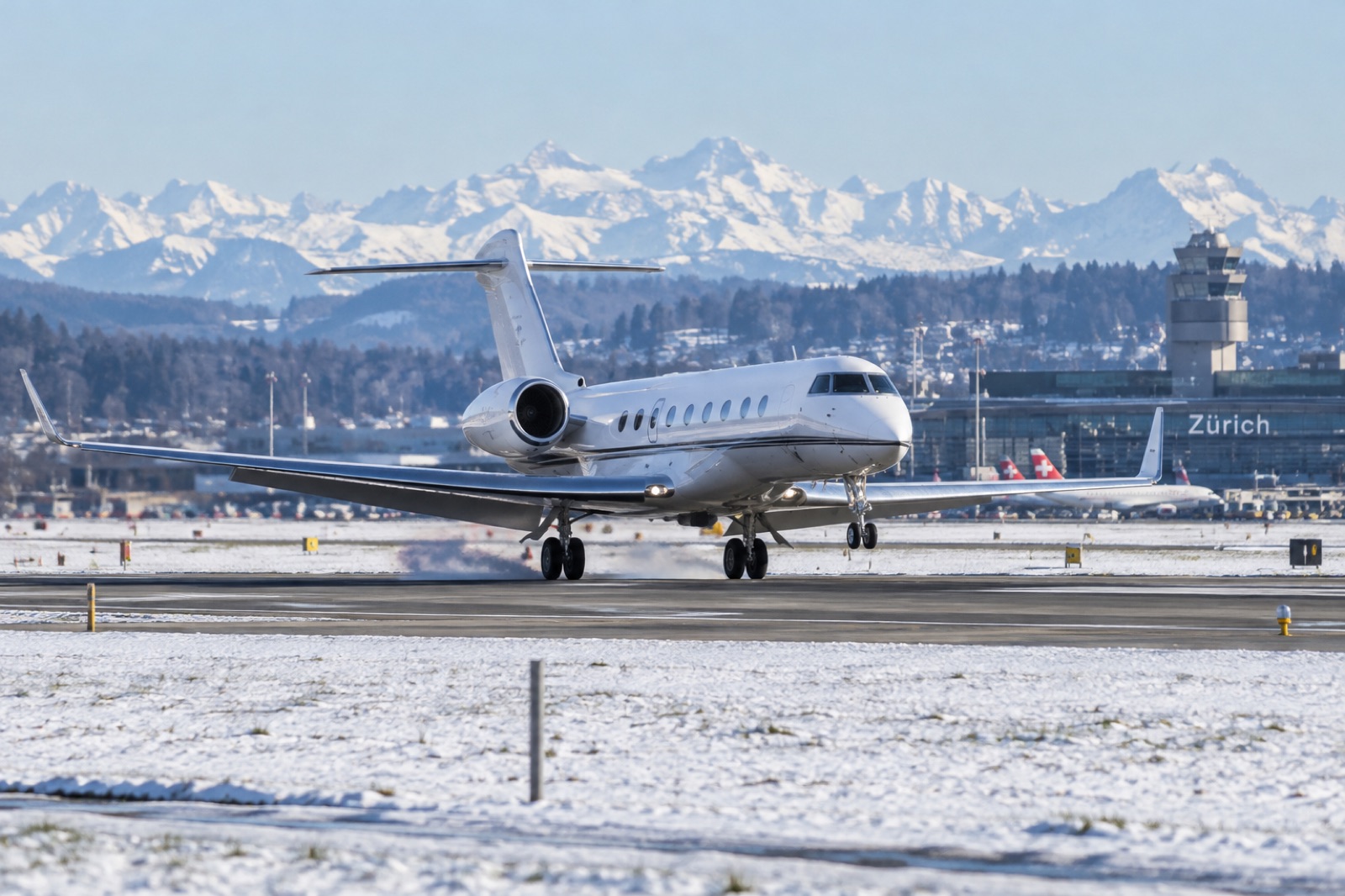 Flying Private to Davos for the World Economic Forum 2027: Zurich, Parking and the Last Miles